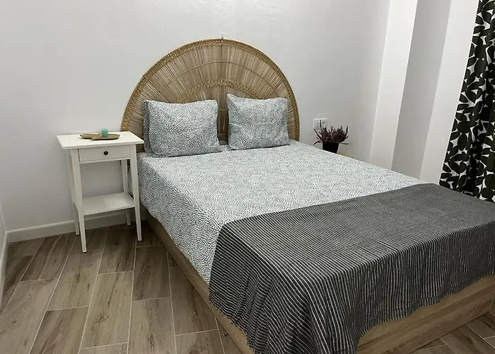 בית נופש Cueva Lala גרנדילה דה אבונה