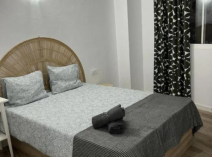 Cueva Lala בית נופש גרנדילה דה אבונה